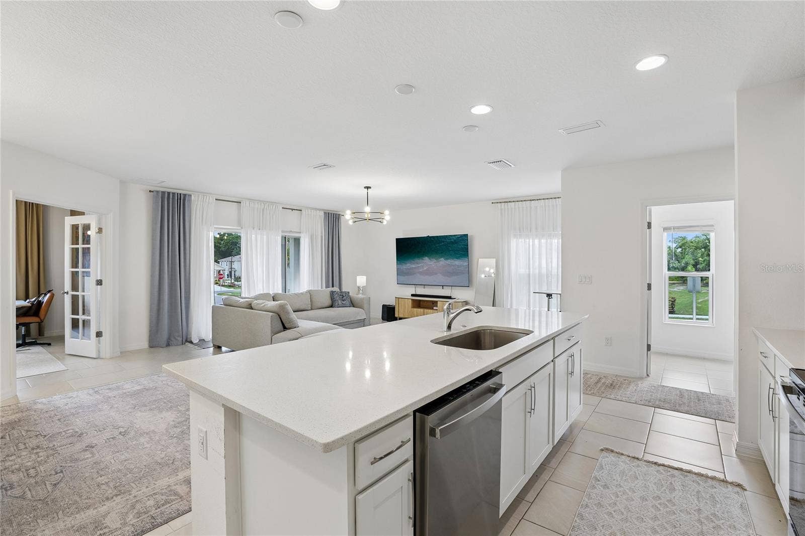 1581 SWAN SWIM DRIVE, Davenport, FL 33837