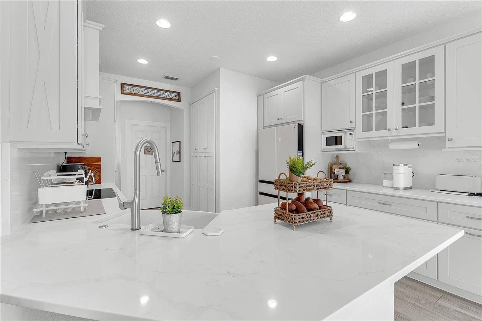 3609 VALLEYVIEW DRIVE, Kissimmee, FL 34746 Kitchen