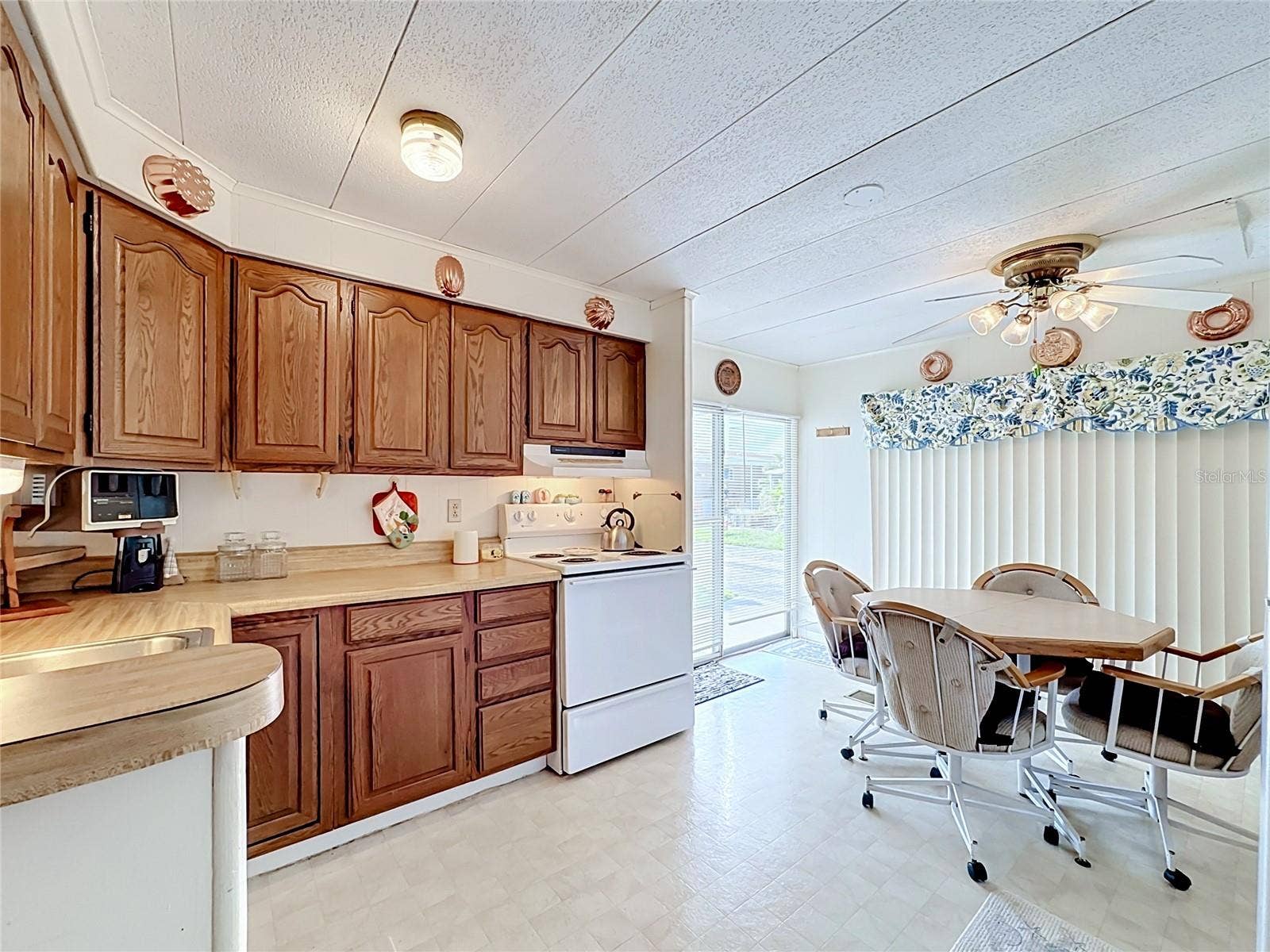 420 49TH STREET E, #100, Palmetto, FL 34221