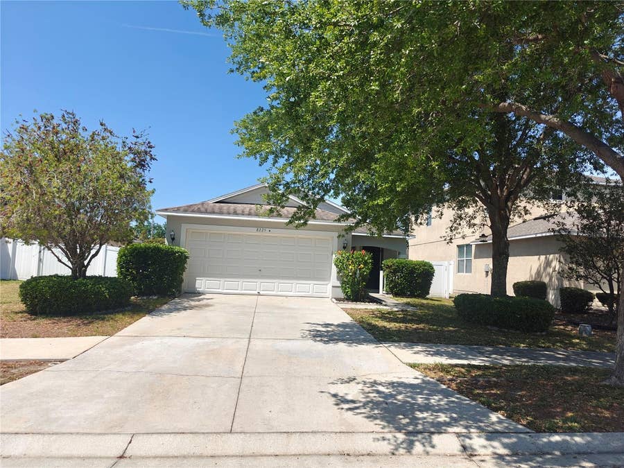 Property photo for 8225 SUMMER WOOD LANE, Riverview, FL