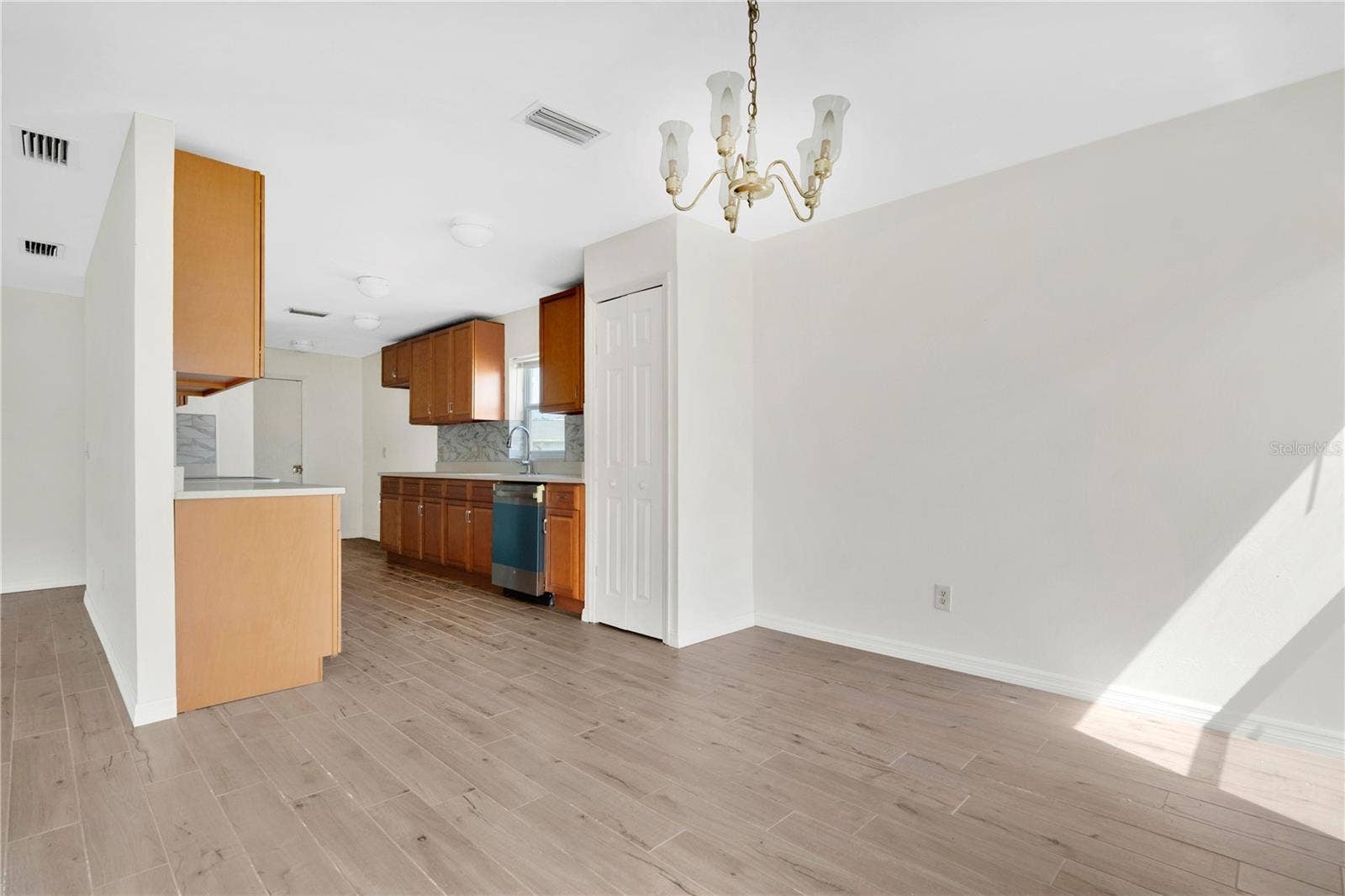 11842 ATLIN DRIVE, Orlando, FL 32837 11842 ATLIN DRIVE, Orlando, FL 32837