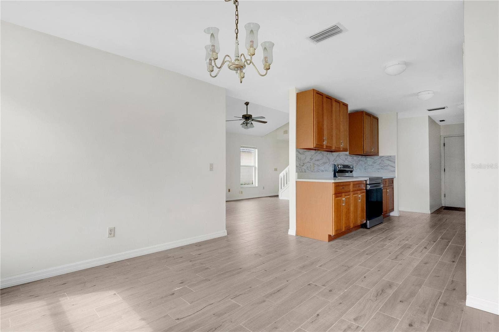 11842 ATLIN DRIVE, Orlando, FL 32837 11842 ATLIN DRIVE, Orlando, FL 32837