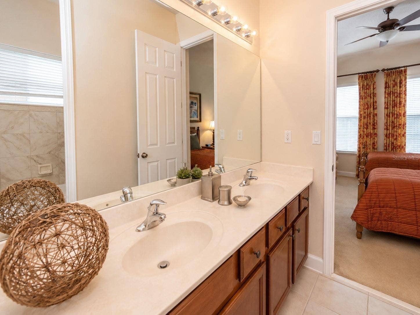 1549 FAIRVIEW CIRCLE, Reunion, FL 34747 1549 FAIRVIEW CIRCLE, Reunion, FL 34747