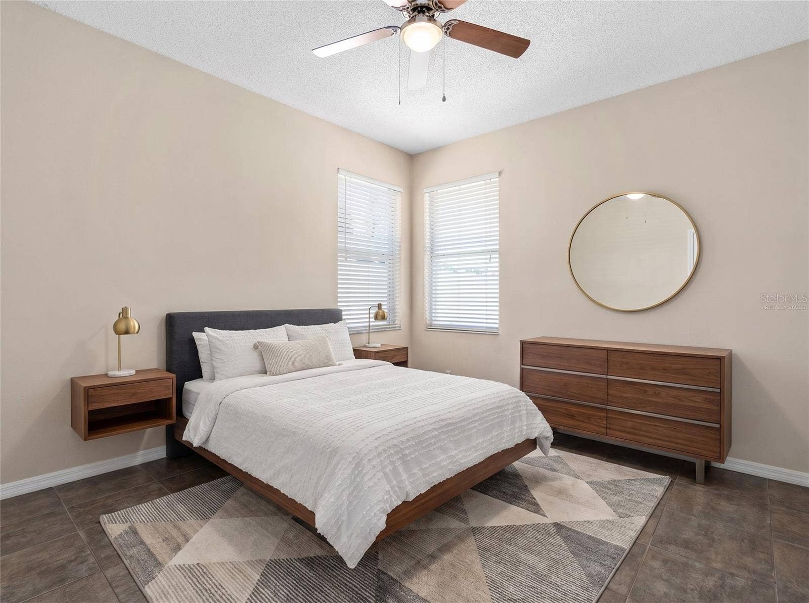 13821 AMBERLEIGH ROAD, Orlando, FL 32837 Virtually staged