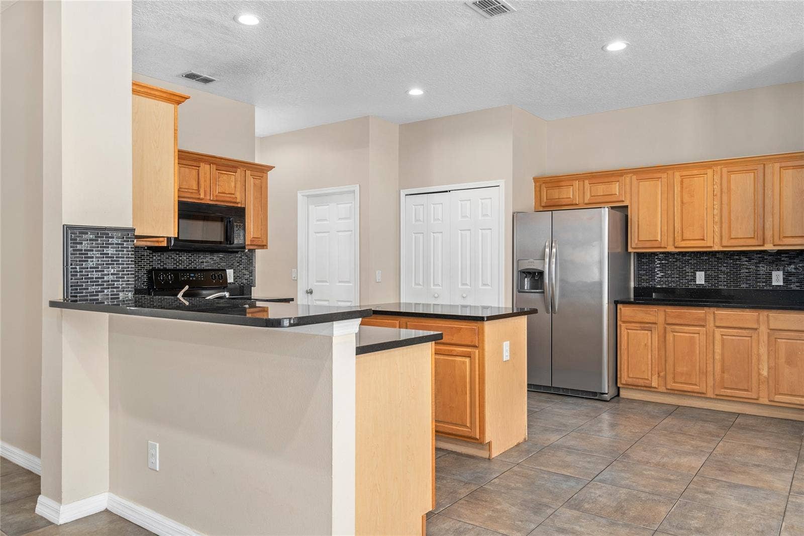 13821 AMBERLEIGH ROAD, Orlando, FL 32837 13821 AMBERLEIGH ROAD, Orlando, FL 32837