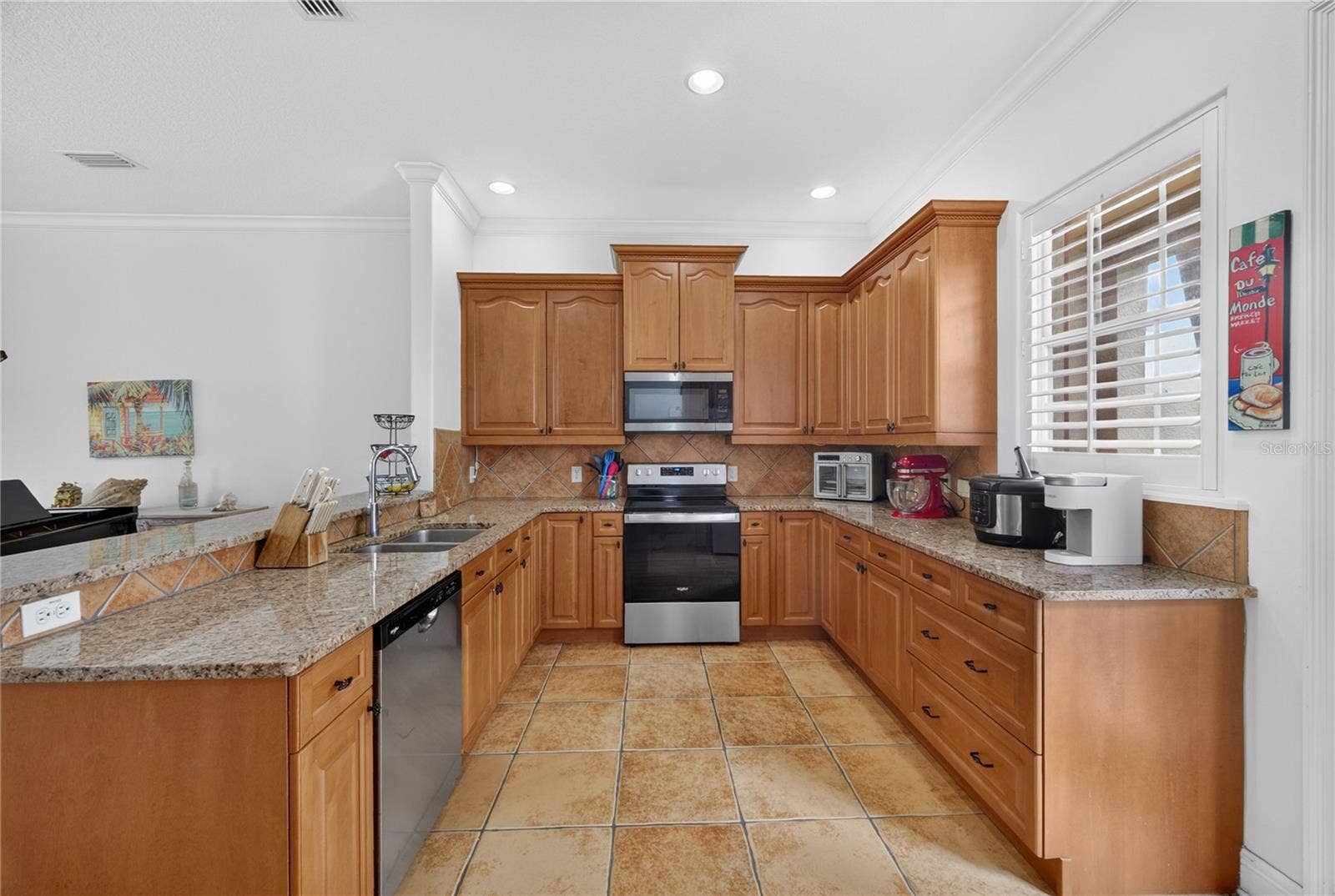 7526 EXCITEMENT DRIVE, Reunion, FL 34747 Kitchen