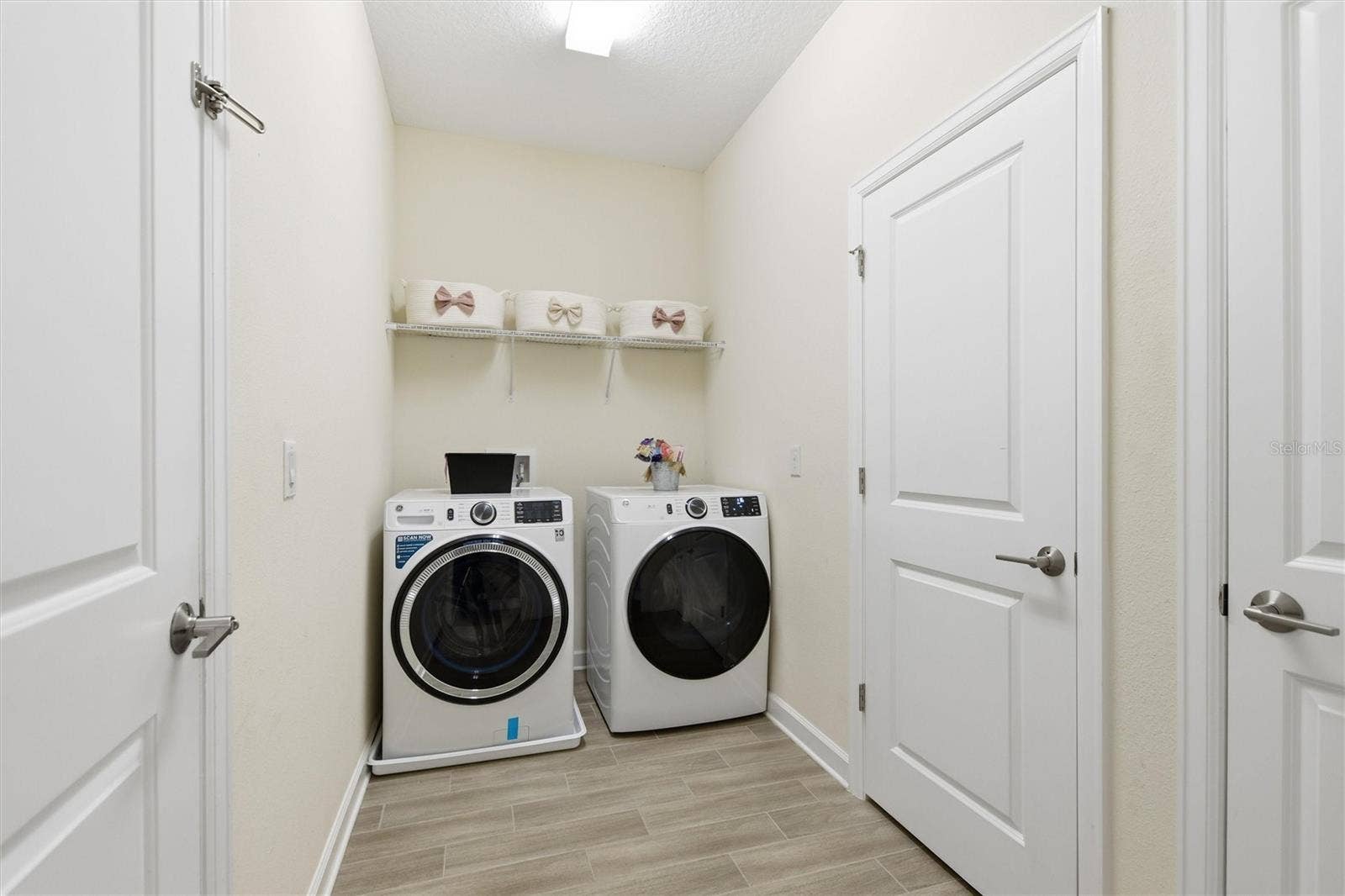 1077 DOWNSWING PL, Davenport, FL 33896 1077 DOWNSWING PL, Davenport, FL 33896
