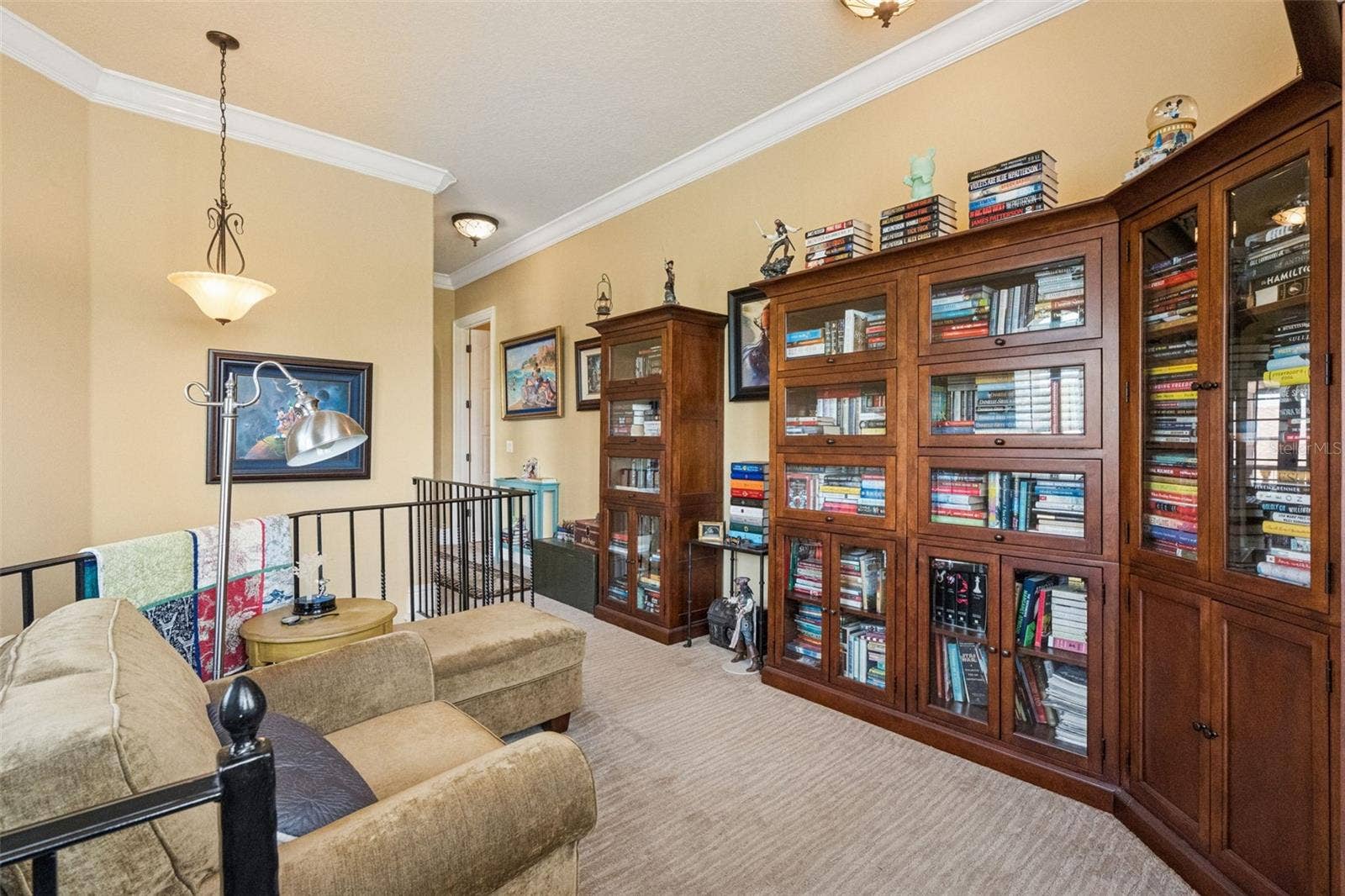 9400 LAWS RD, Clermont, FL 34714 Library nook