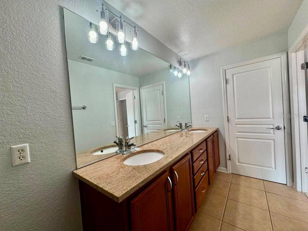 7713 JAILENE DRIVE, Windermere, FL 34786