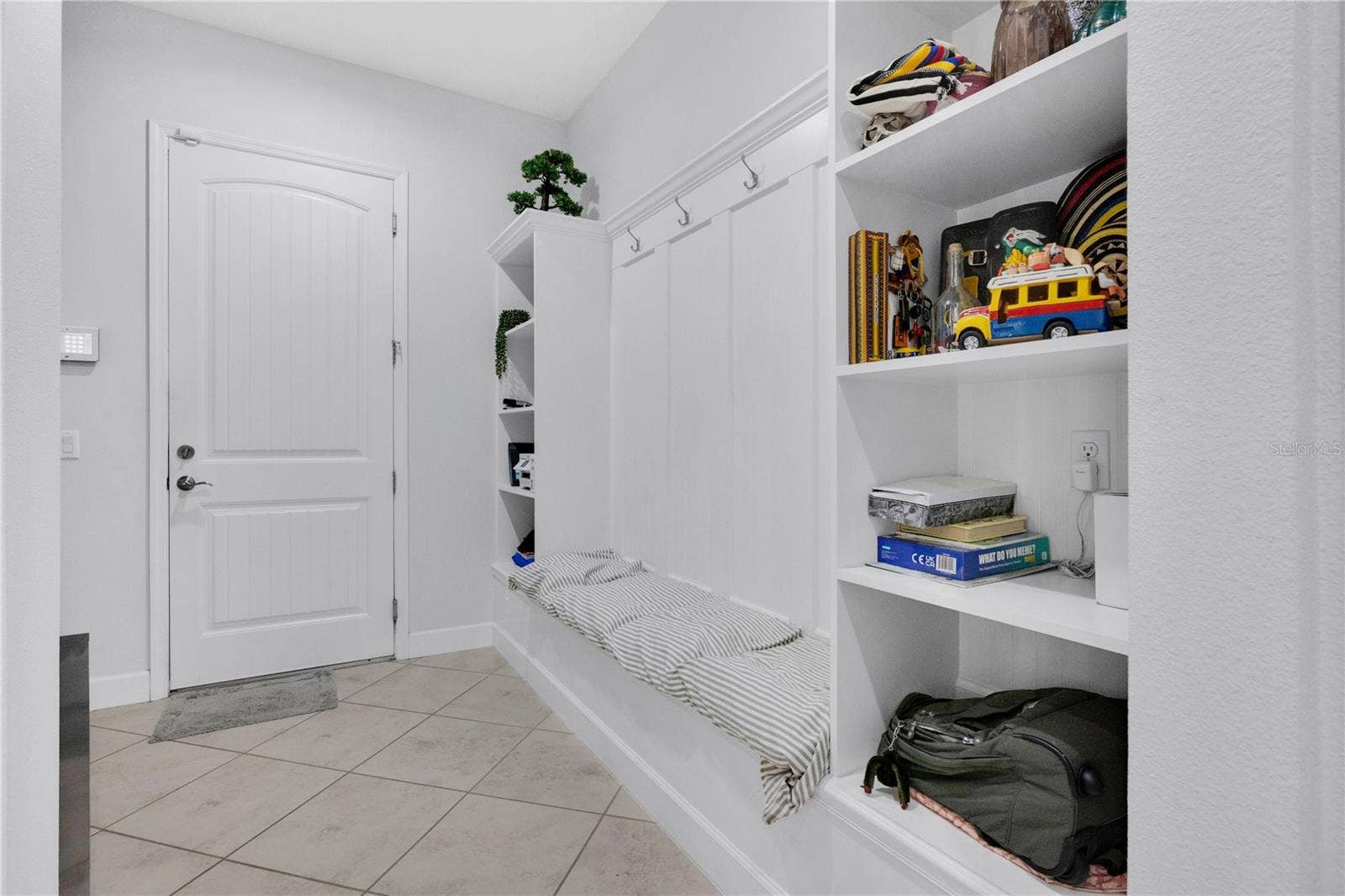 9443 ROYAL ESTATES BOULEVARD, Orlando, FL 32836 9443 ROYAL ESTATES BOULEVARD, Orlando, FL 32836