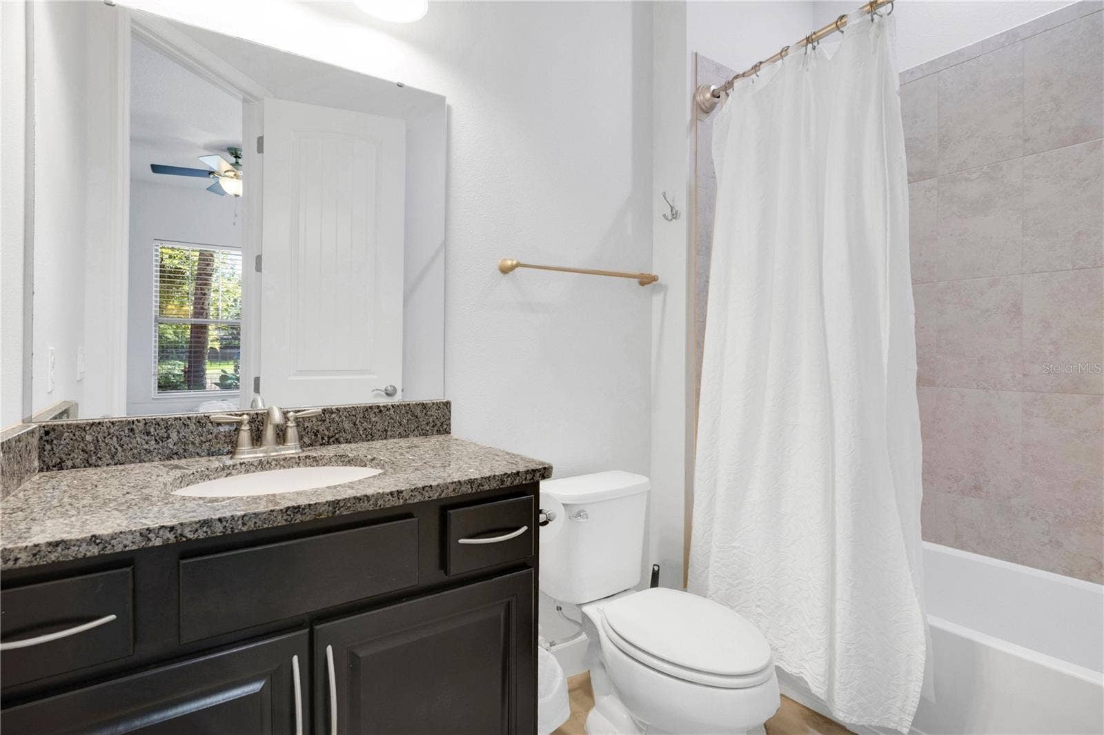 9443 ROYAL ESTATES BOULEVARD, Orlando, FL 32836 9443 ROYAL ESTATES BOULEVARD, Orlando, FL 32836