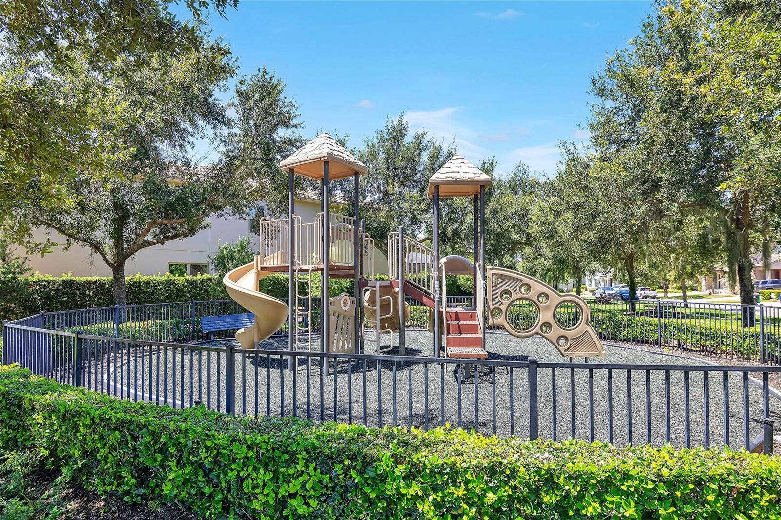 9443 ROYAL ESTATES BOULEVARD, Orlando, FL 32836 9443 ROYAL ESTATES BOULEVARD, Orlando, FL 32836
