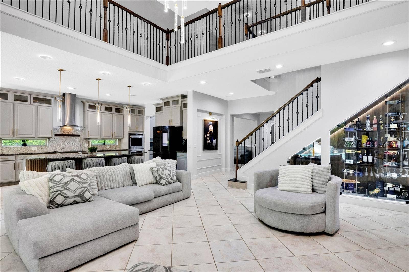 9443 ROYAL ESTATES BOULEVARD, Orlando, FL 32836 9443 ROYAL ESTATES BOULEVARD, Orlando, FL 32836