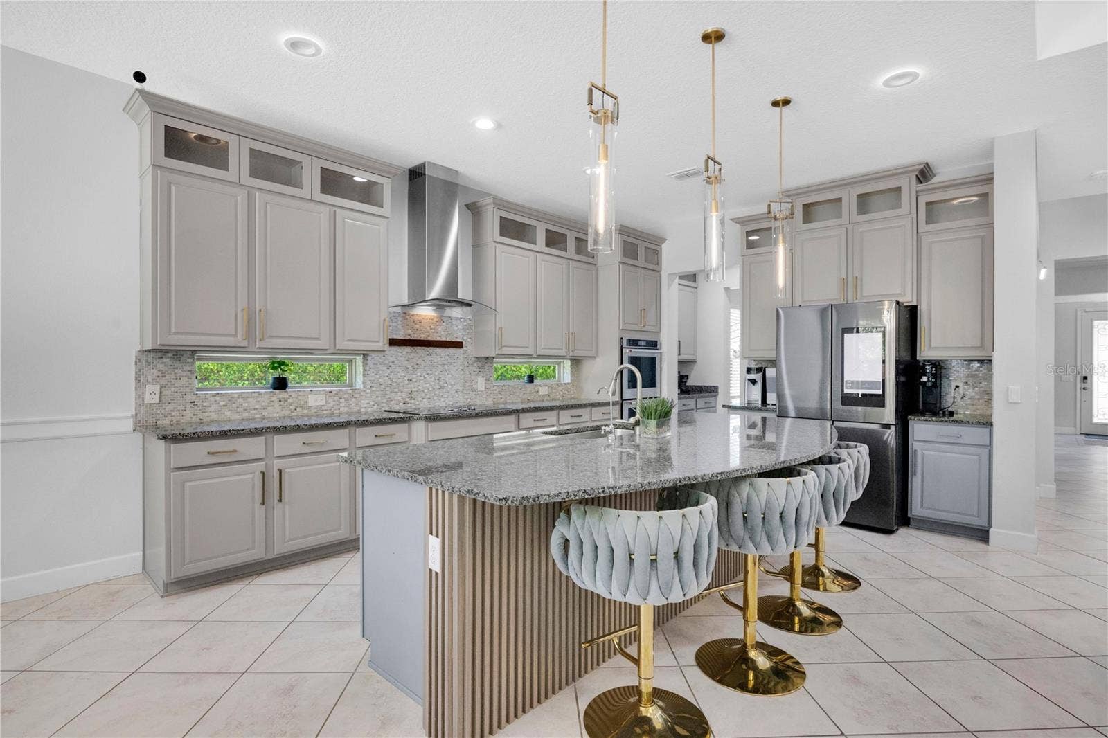 9443 ROYAL ESTATES BOULEVARD, Orlando, FL 32836 9443 ROYAL ESTATES BOULEVARD, Orlando, FL 32836