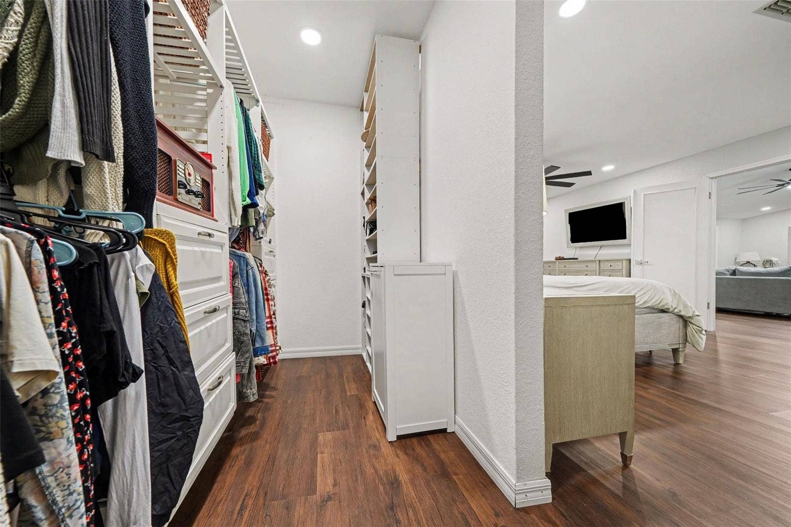 1592 SKYLINE DRIVE, Kissimmee, FL 34744 Primary BR walk-in closet