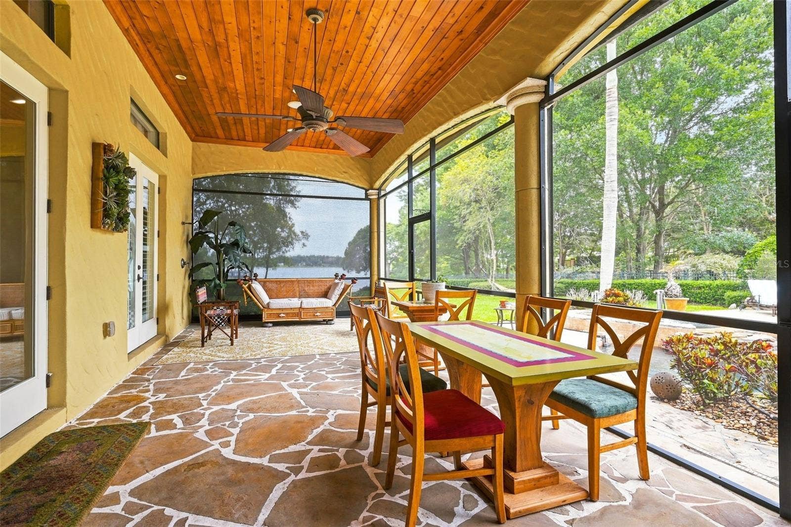 9679 WESTOVER ROBERTS RD, Windermere, FL 34786 Screened In Lanai WIth TV