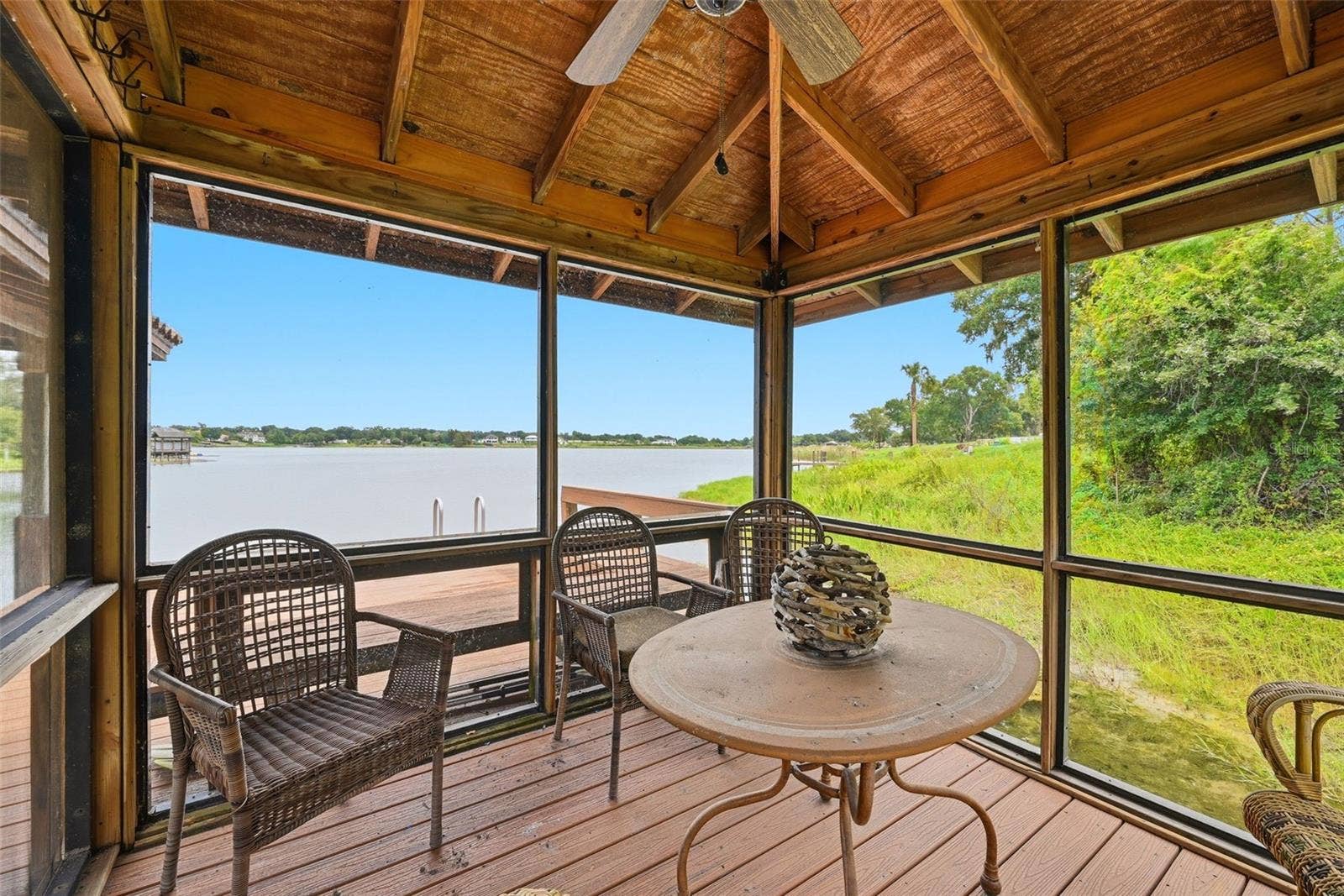 9679 WESTOVER ROBERTS RD, Windermere, FL 34786 Screened In Boatdock room