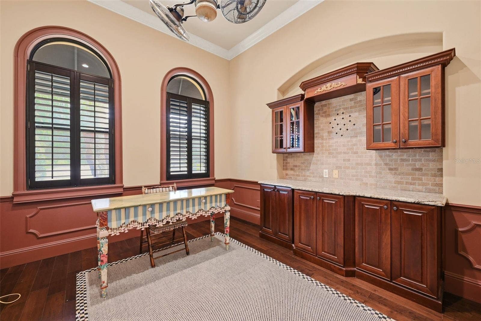 9679 WESTOVER ROBERTS RD, Windermere, FL 34786 Private Office