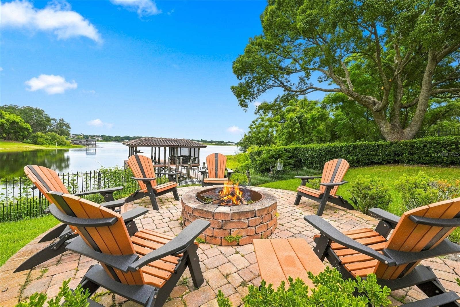 9679 WESTOVER ROBERTS RD, Windermere, FL 34786 Firepit