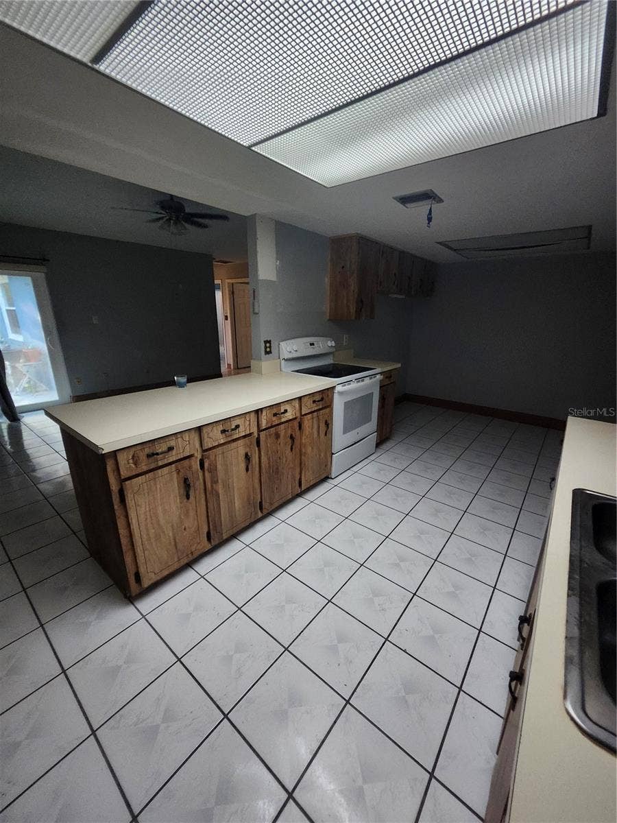 Orlando, FL 32836 KITCHEN