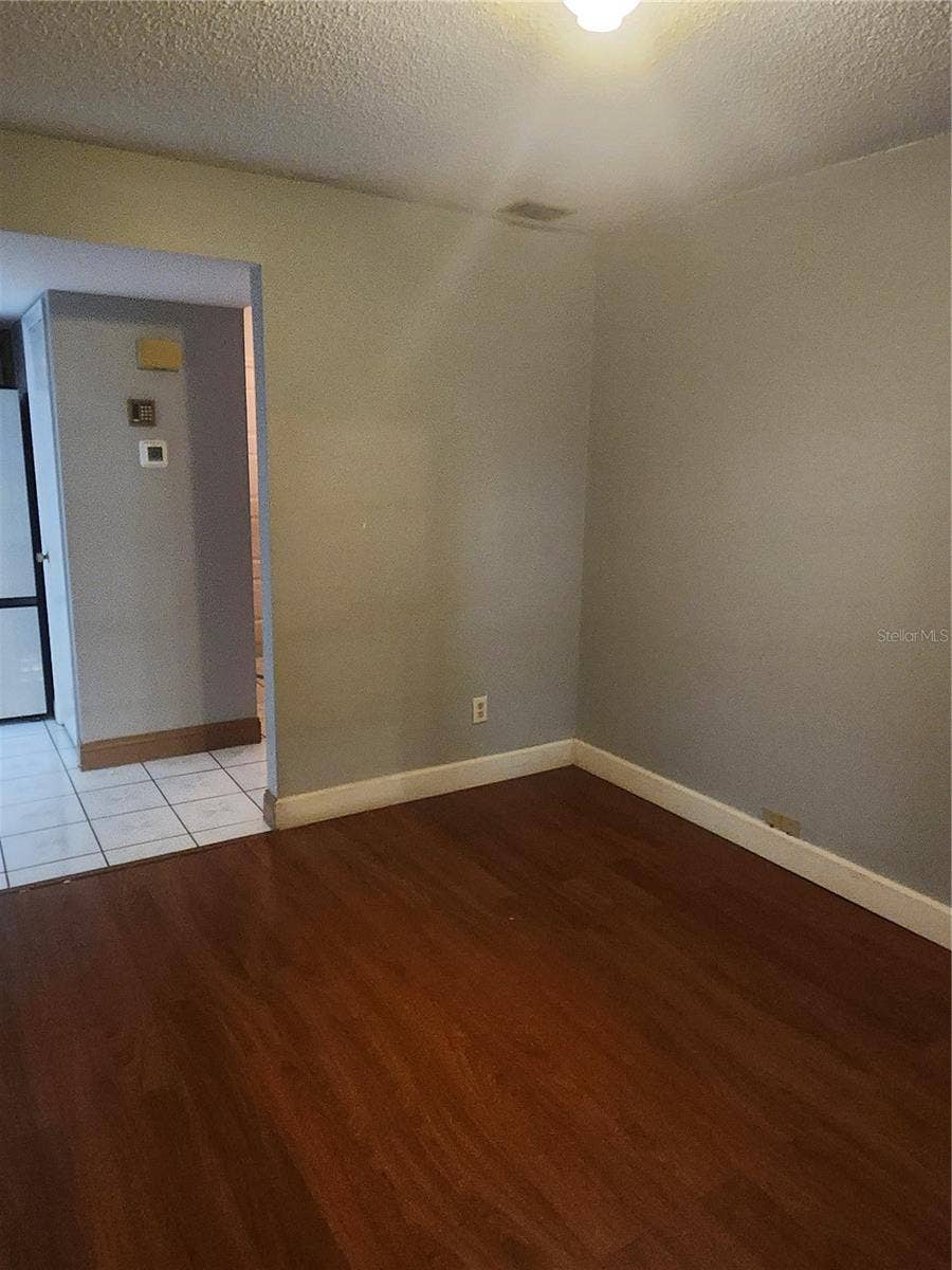 Orlando, FL 32836 DINING ROOM C
