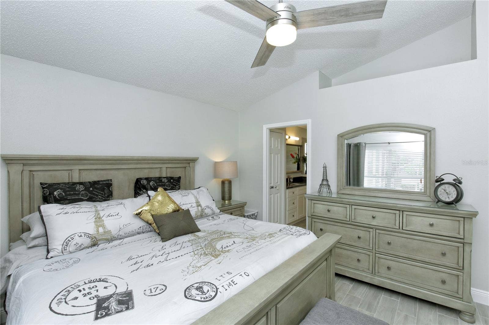 1942 BERMUDA POINTE DRIVE, Haines City, FL 33844 1942 BERMUDA POINTE DRIVE, Haines City, FL 33844