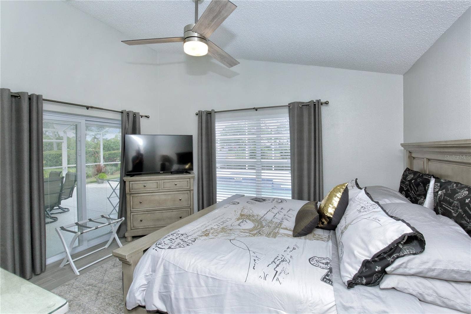 1942 BERMUDA POINTE DRIVE, Haines City, FL 33844 1942 BERMUDA POINTE DRIVE, Haines City, FL 33844