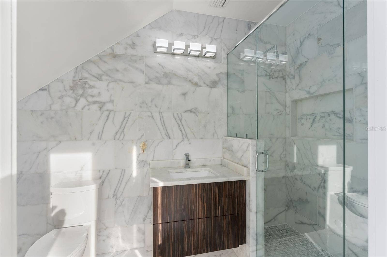 706 GOLFPARK DRIVE, Celebration, FL 34747 Pool Bathroom