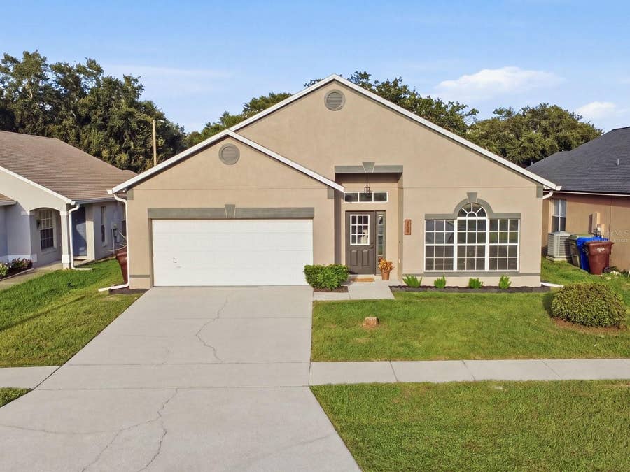 Property photo for 2104 MALLARD CREEK CIRCLE, Kissimmee, FL