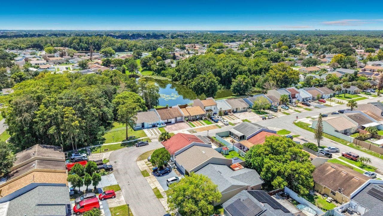 2710 CHARING CROSS WAY, Orlando, FL 32837 2710 CHARING CROSS WAY, Orlando, FL 32837