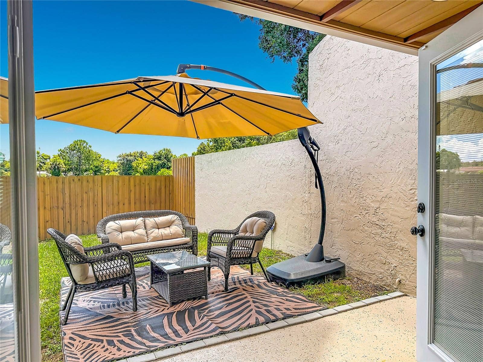 2710 CHARING CROSS WAY, Orlando, FL 32837 2710 CHARING CROSS WAY, Orlando, FL 32837