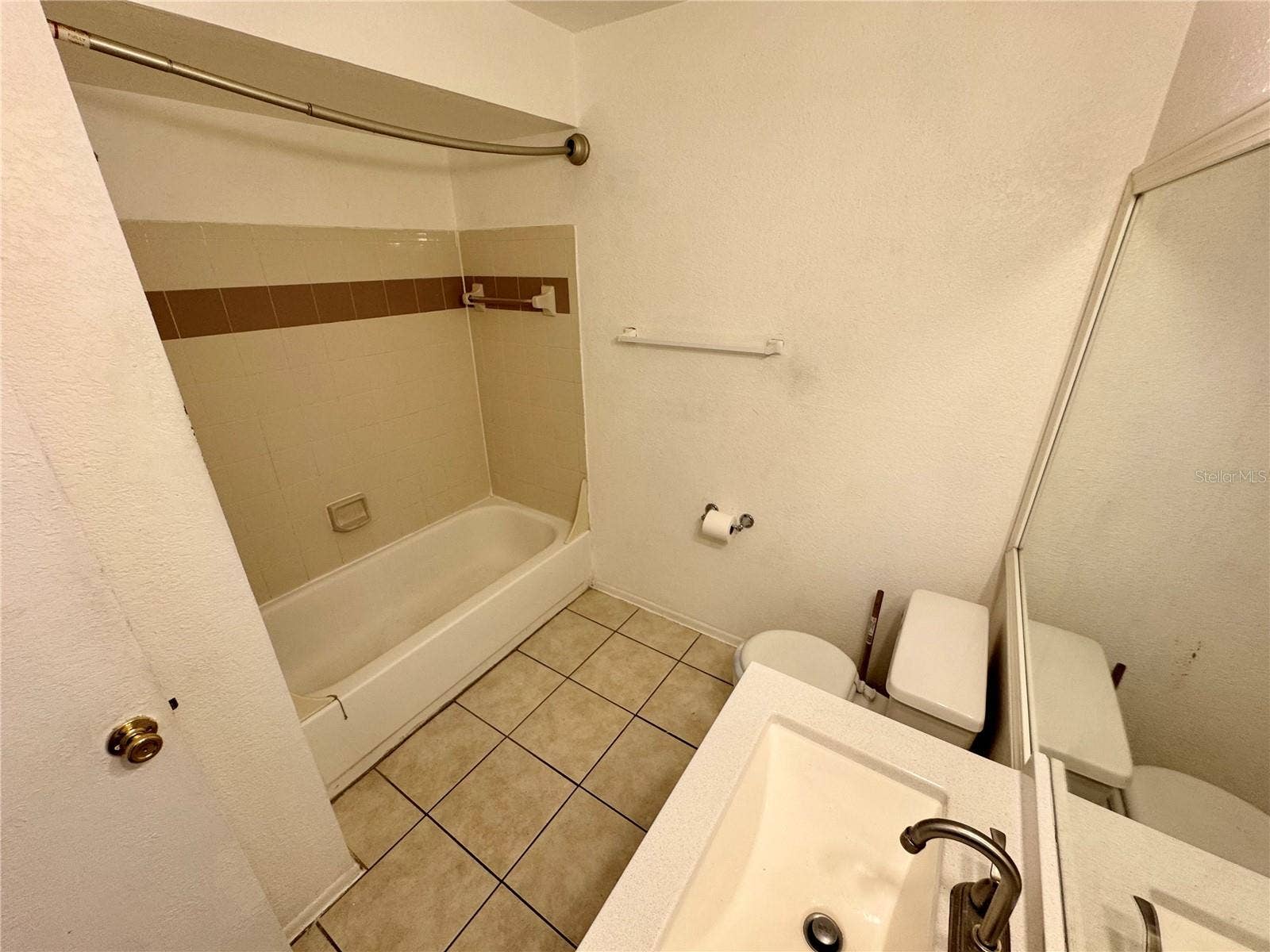 1948 LAKE ATRIUMS CIRCLE, #119, Orlando, FL 32839 1948 LAKE ATRIUMS CIRCLE, #119, Orlando, FL 32839