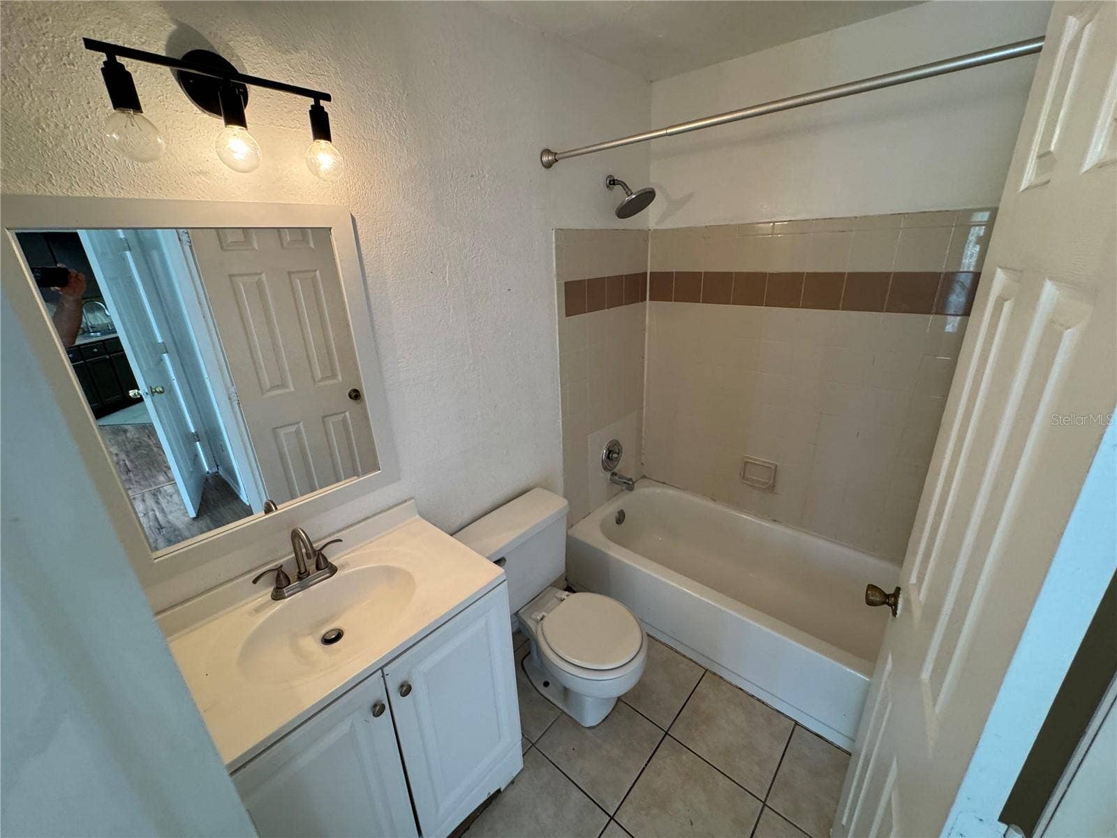1948 LAKE ATRIUMS CIRCLE, #119, Orlando, FL 32839 1948 LAKE ATRIUMS CIRCLE, #119, Orlando, FL 32839
