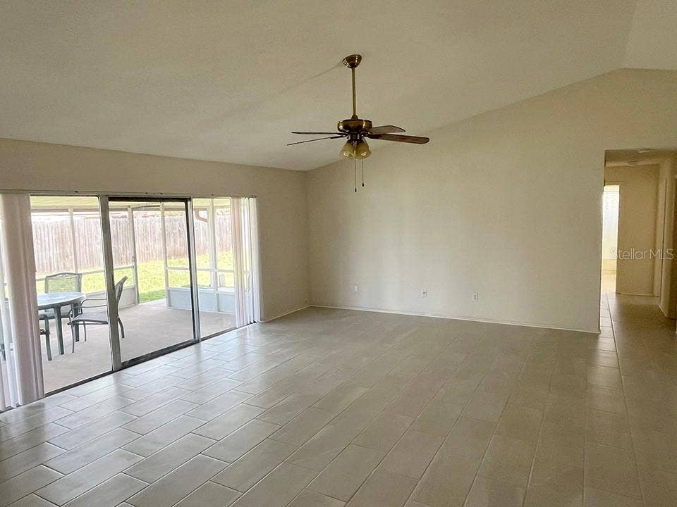 2127 SPICE AVENUE, Orlando, FL 32837 2127 SPICE AVENUE, Orlando, FL 32837