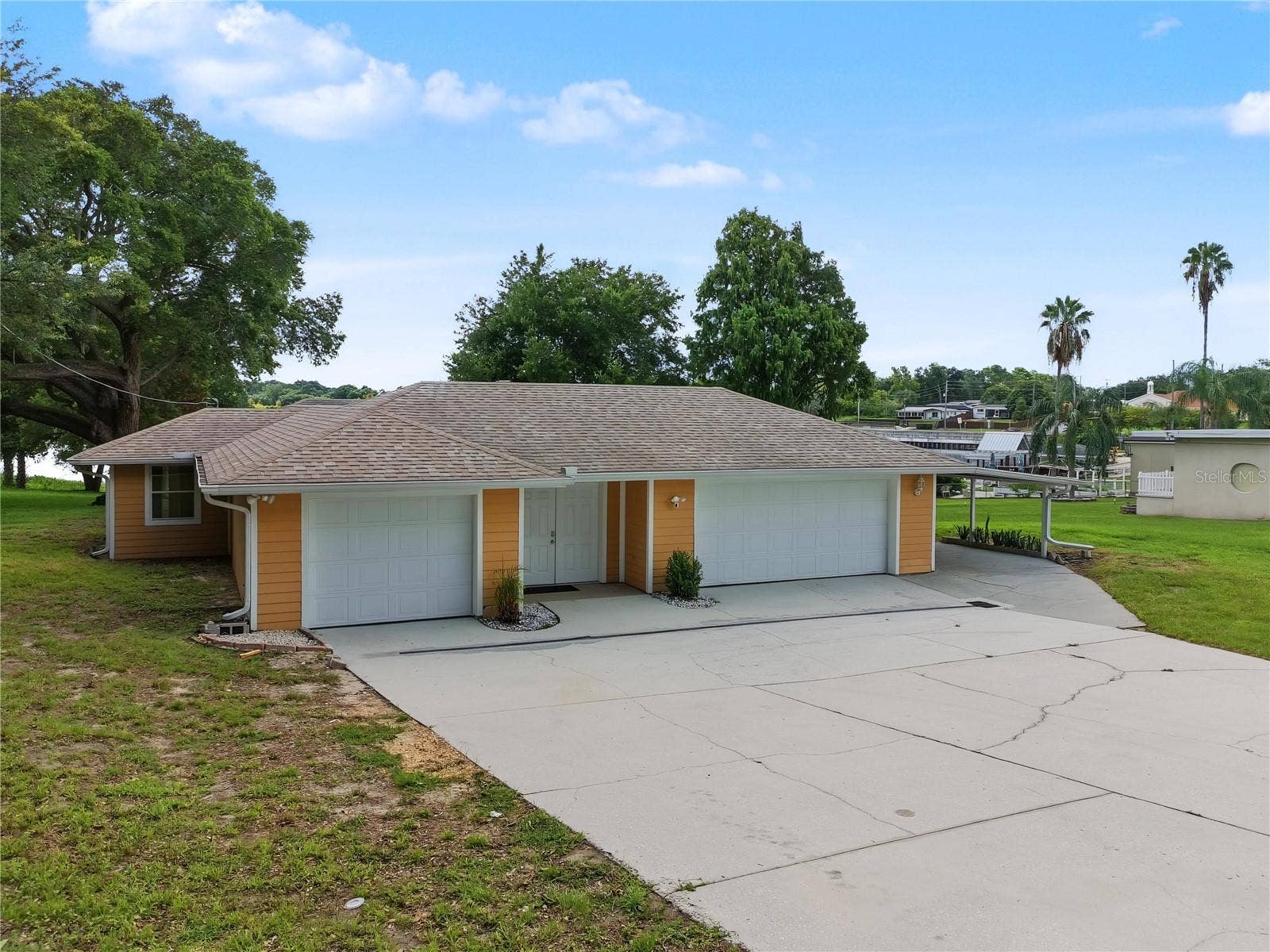 125 LAKE ROY DRIVE, Winter Haven, FL 33884 125 LAKE ROY DRIVE, Winter Haven, FL 33884