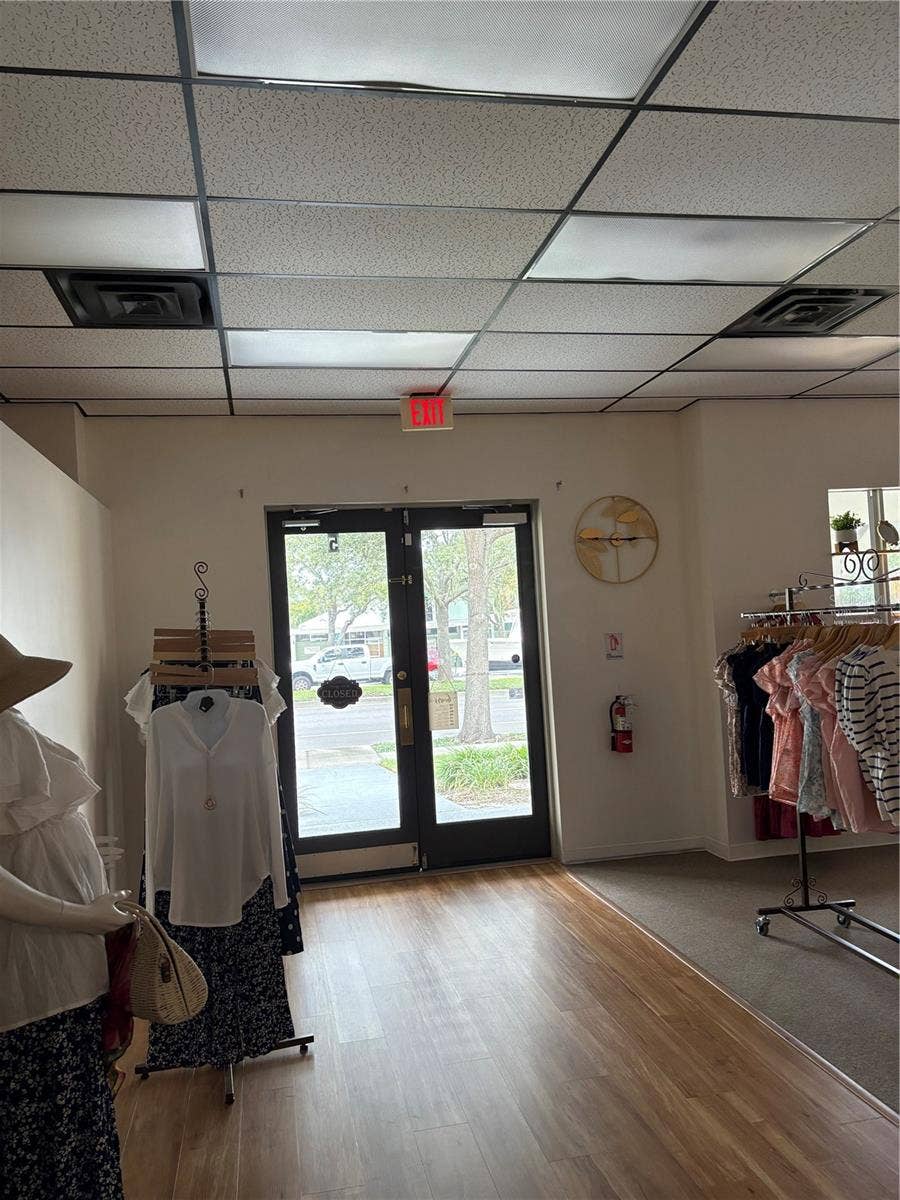 Property photo for 301 W BAY DRIVE, #5, Largo, FL