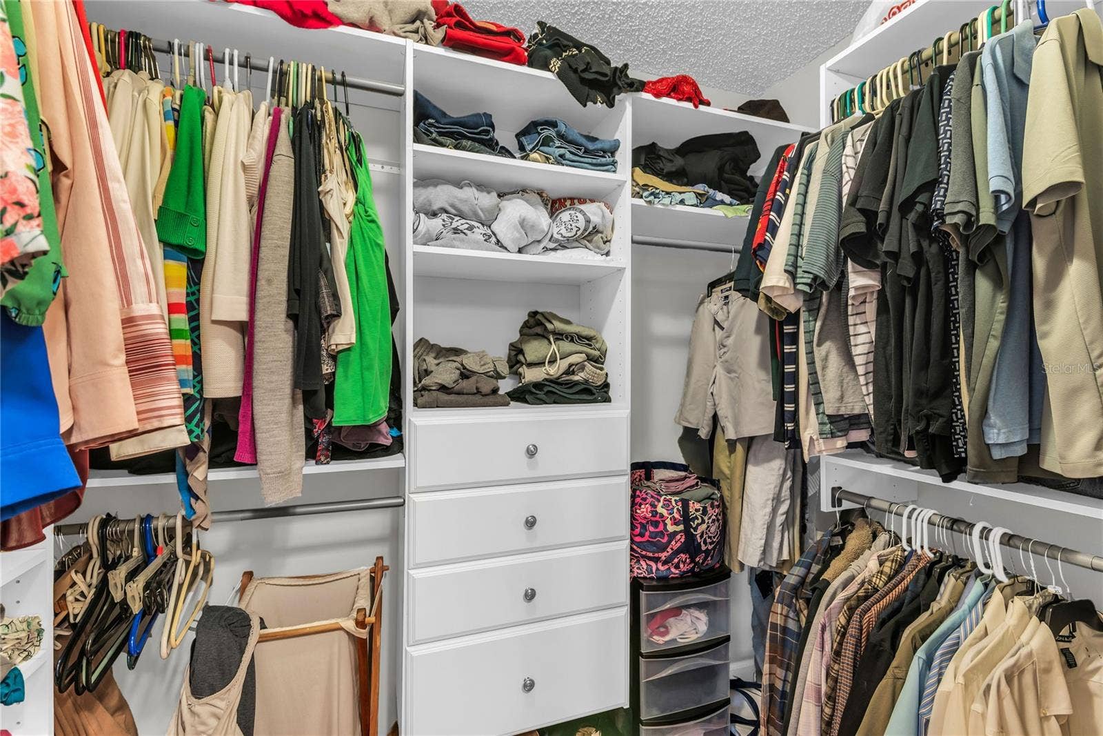 8142 GOLDEN SANDS DRIVE, Orlando, FL 32819 Walk-in Closet