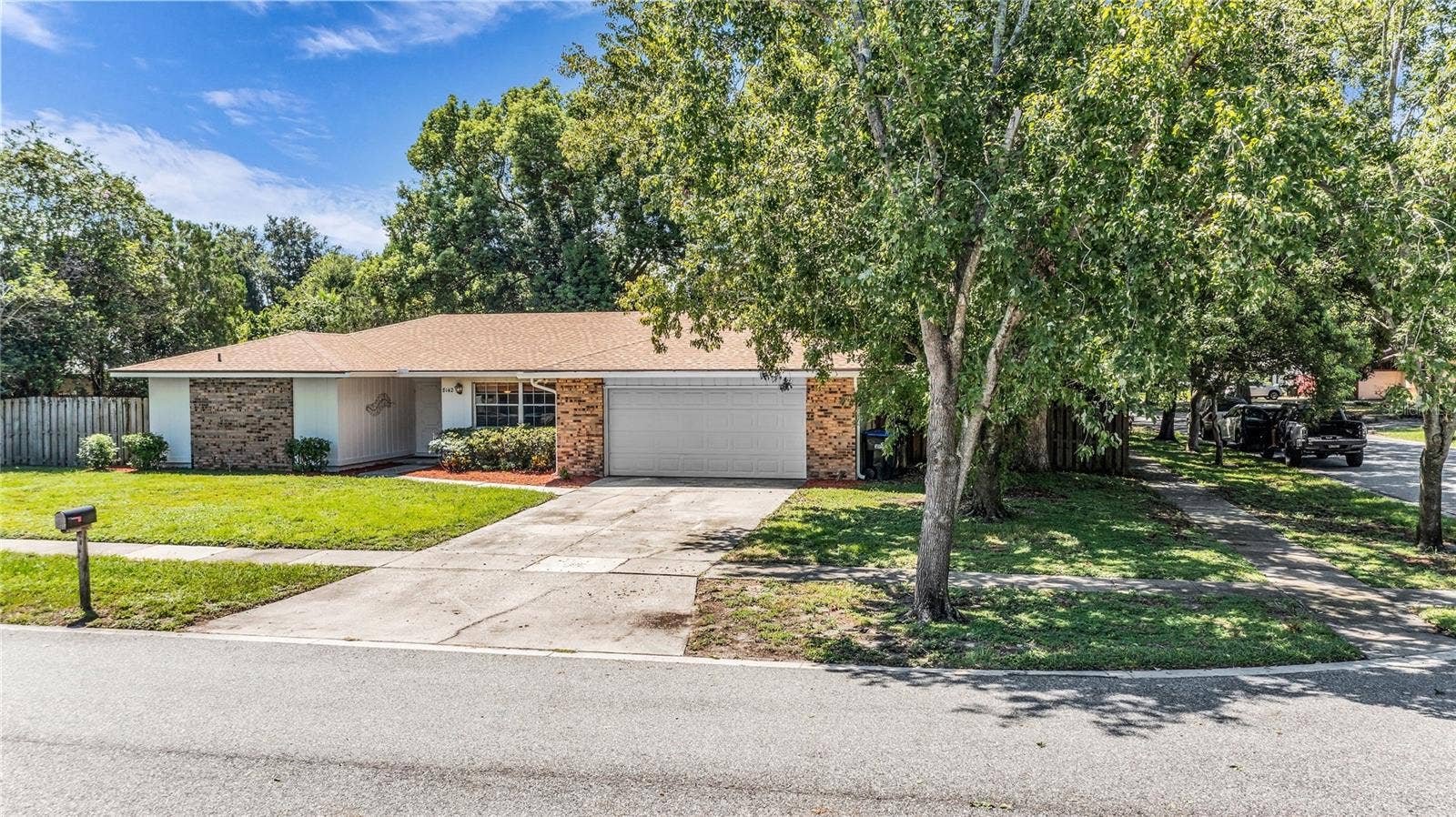 8142 GOLDEN SANDS DRIVE, Orlando, FL 32819 Front