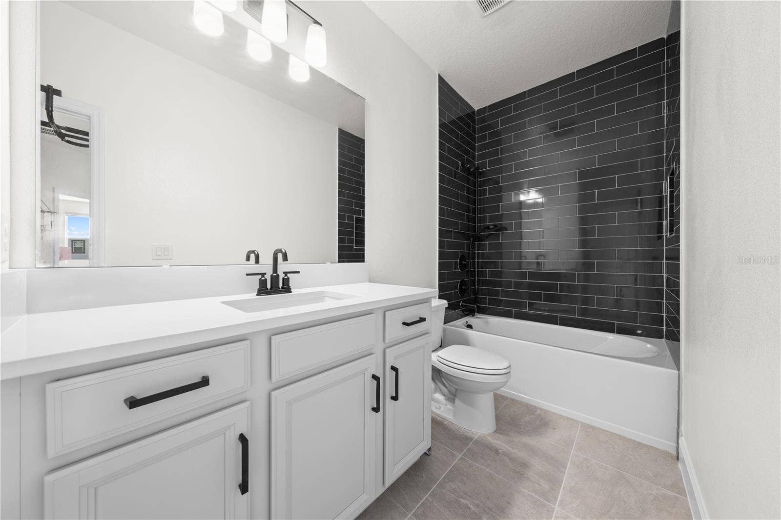 4979 RAIN SHADOW DRIVE, St Cloud, FL 34772 4979 RAIN SHADOW DRIVE, St Cloud, FL 34772