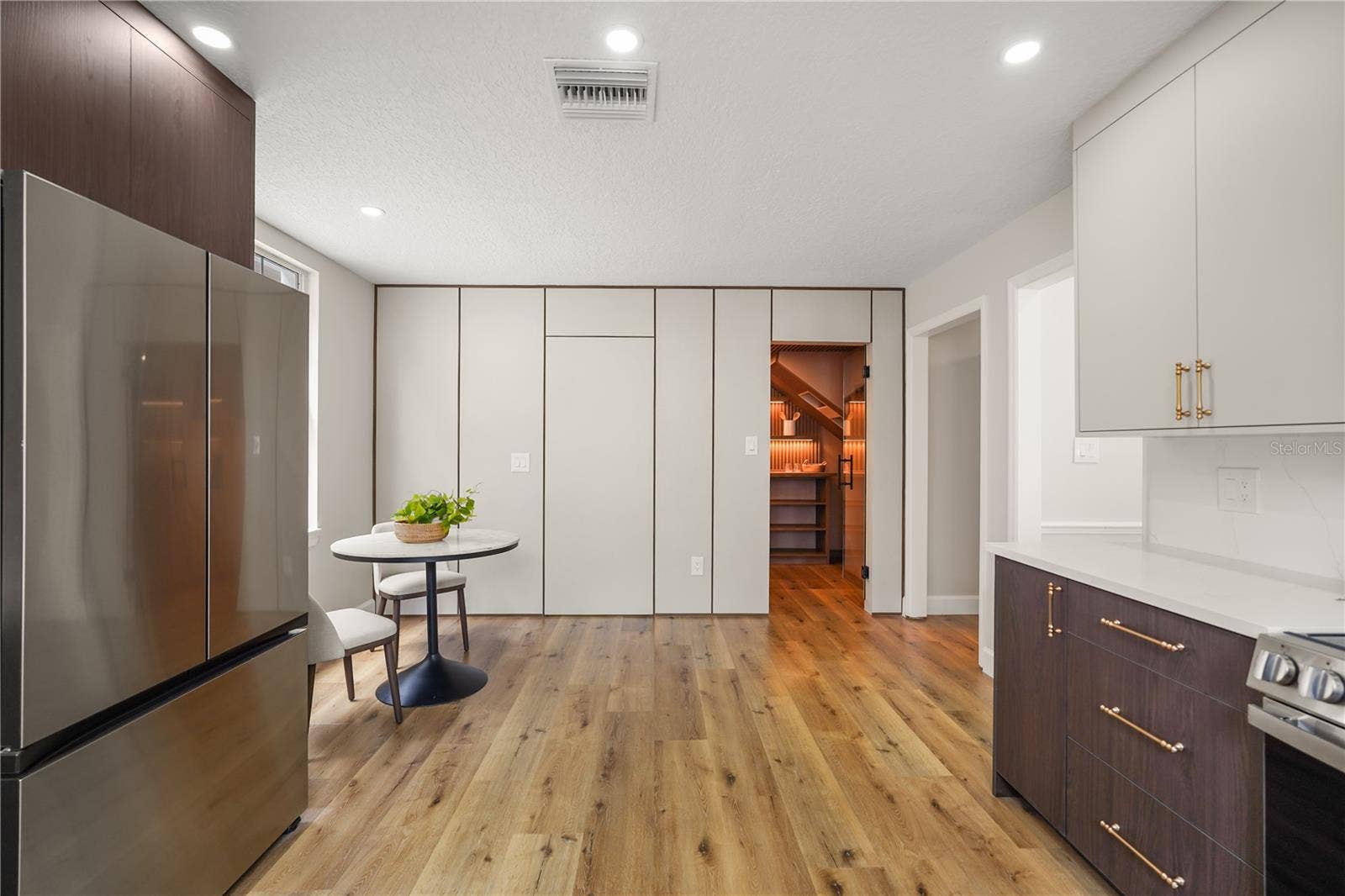 2186 COUNTRYSIDE CIRCLE N, Orlando, FL 32804 2186 COUNTRYSIDE CIRCLE N, Orlando, FL 32804