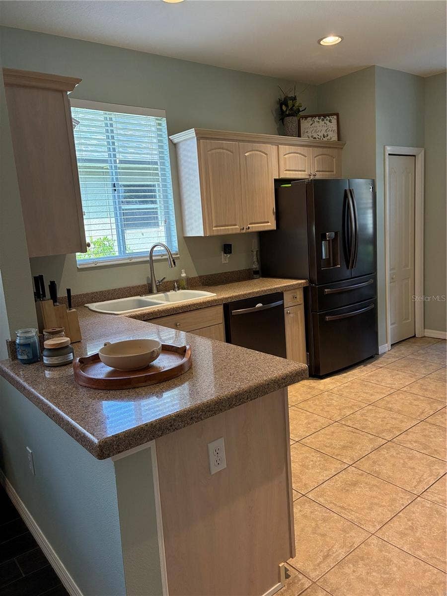 8872 FOUNDERS CIRCLE, Palmetto, FL 34221 8872 FOUNDERS CIRCLE, Palmetto, FL 34221