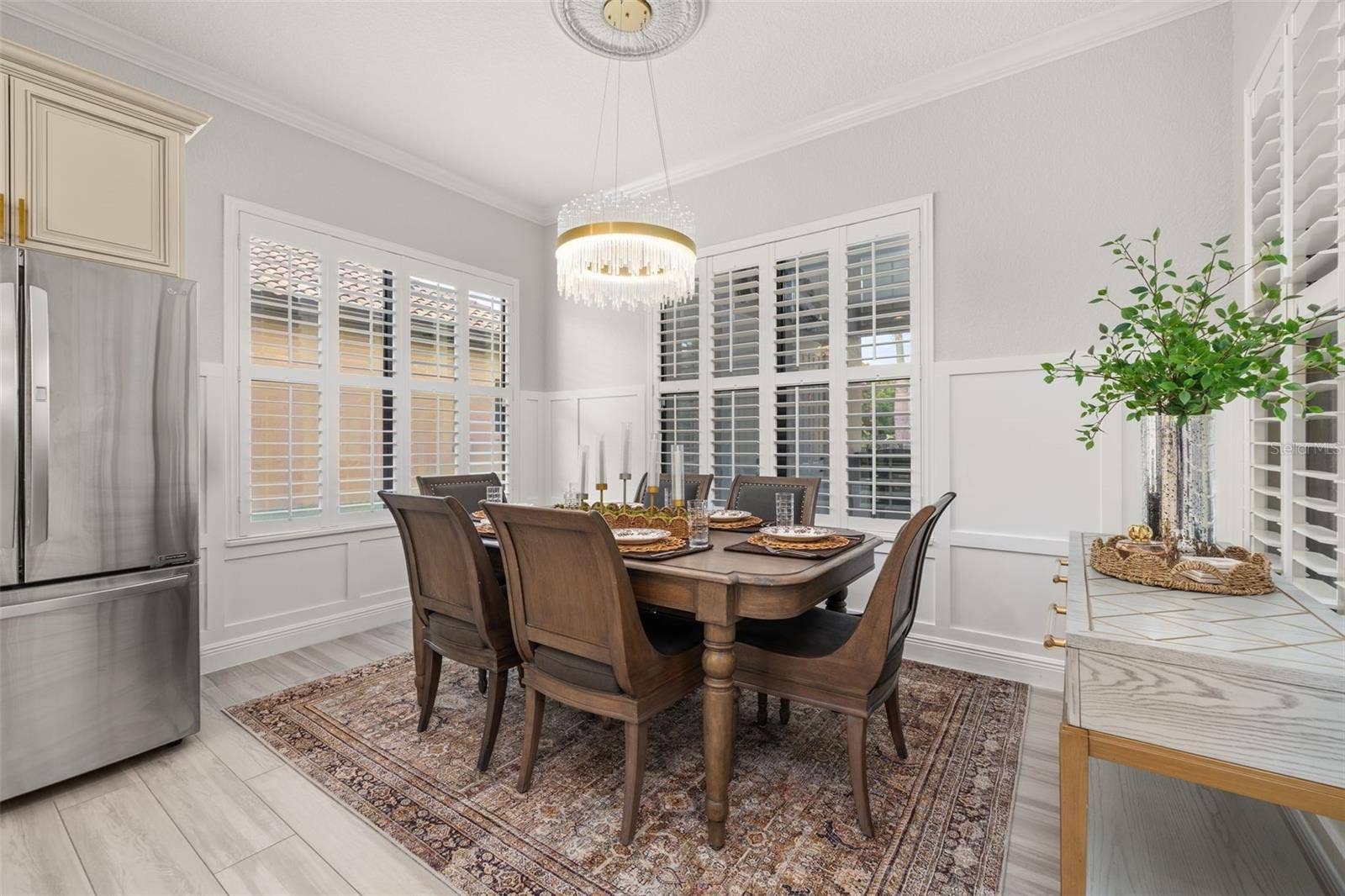 5526 MARLEON DRIVE, Windermere, FL 34786 Breakfast nook area in kitchen