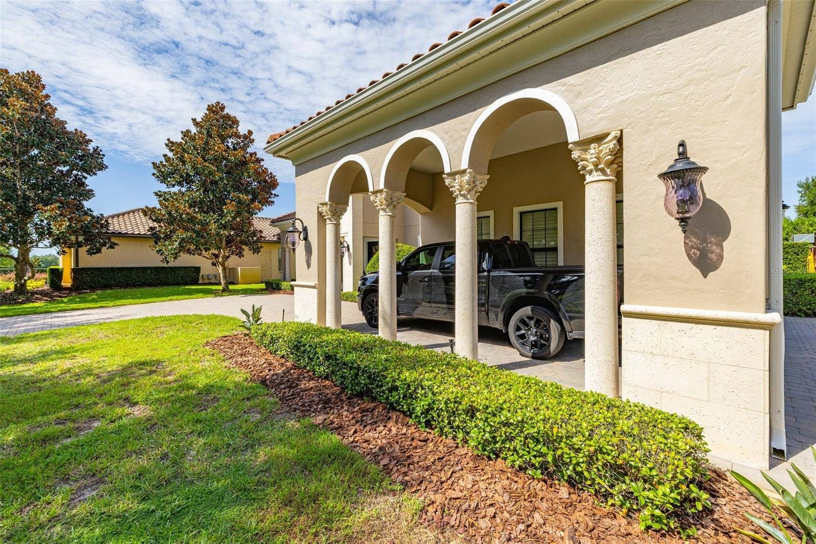 5526 MARLEON DRIVE, Windermere, FL 34786 Porte-cochere