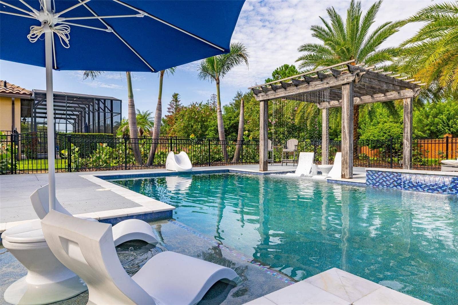 5526 MARLEON DRIVE, Windermere, FL 34786 5526 MARLEON DRIVE, Windermere, FL 34786
