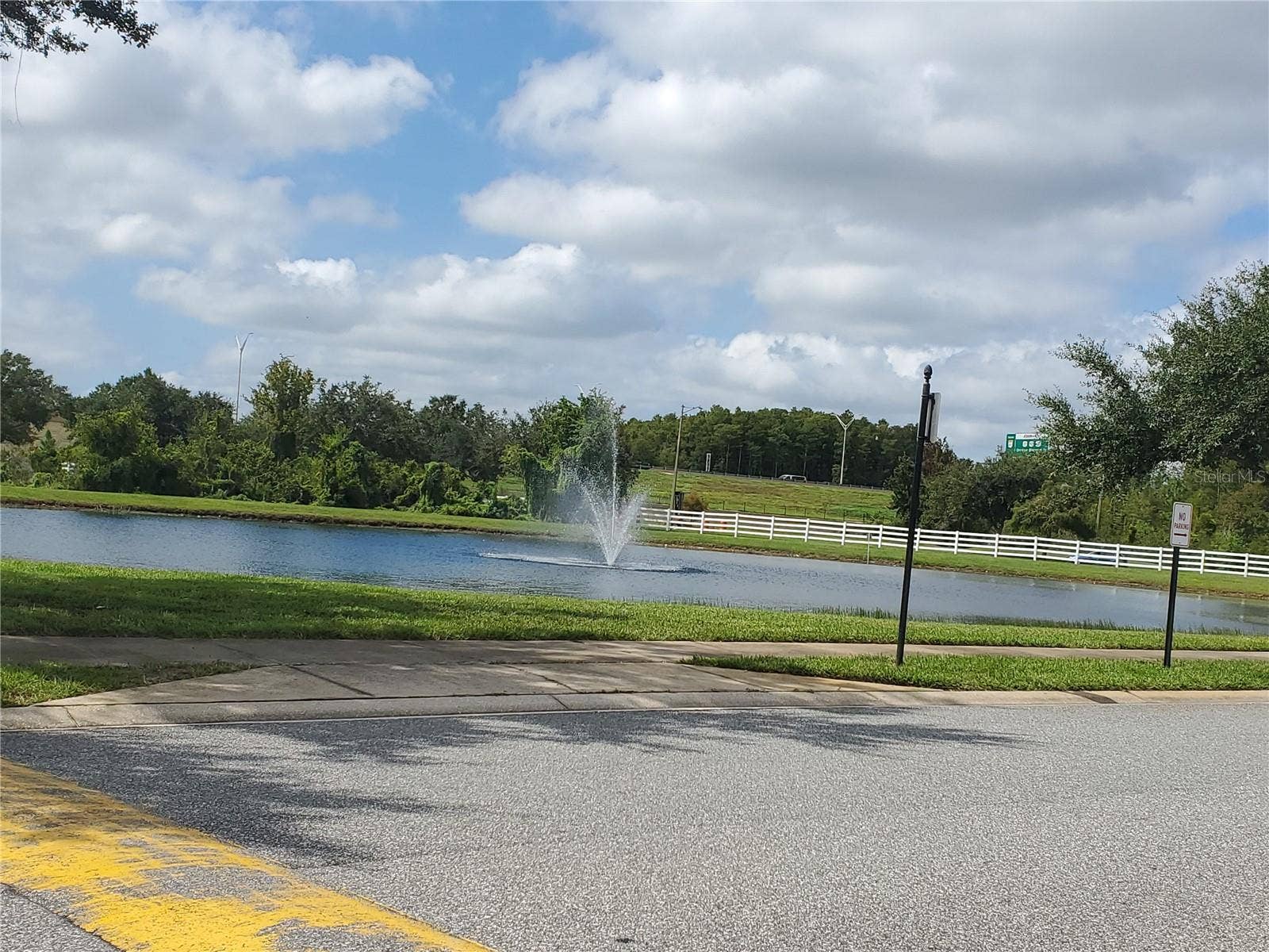 12900 LOS ALAMITOS COURT, Orlando, FL 32837 Fountain at Kempton Park entry