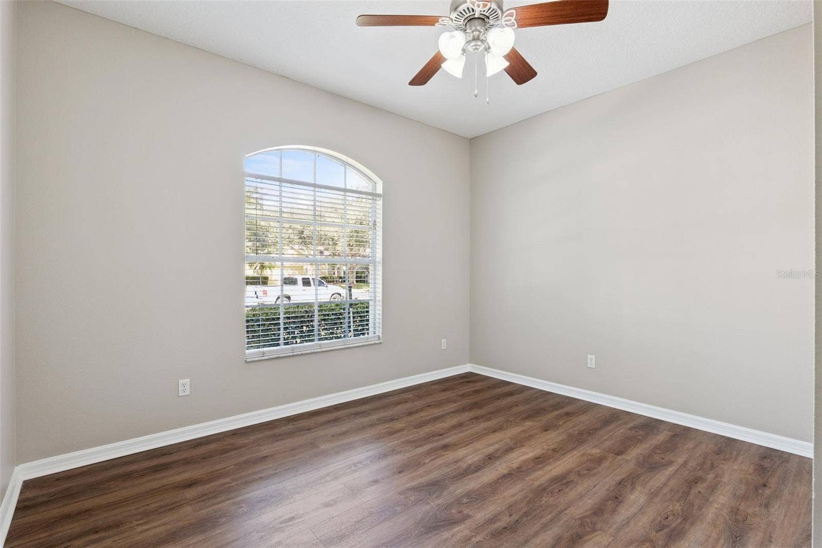 9957 CYPRESS VINE DRIVE, Orlando, FL 32827 9957 CYPRESS VINE DRIVE, Orlando, FL 32827