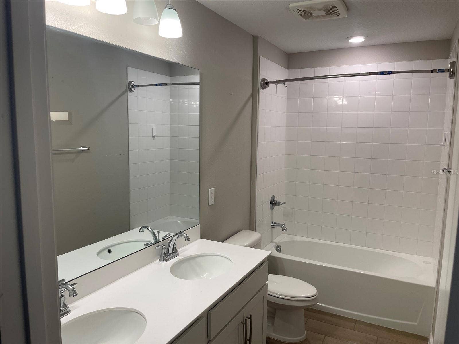 2994 GAVIN SKY DRIVE, Kissimmee, FL 34744 Bath #3