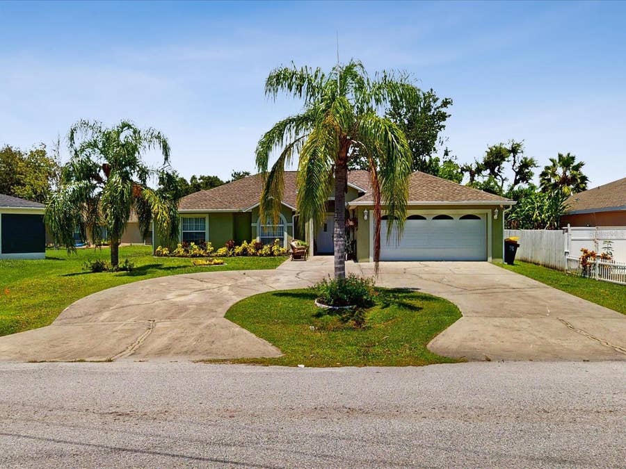 Property photo for 411 MALLARD WAY, Poinciana, FL