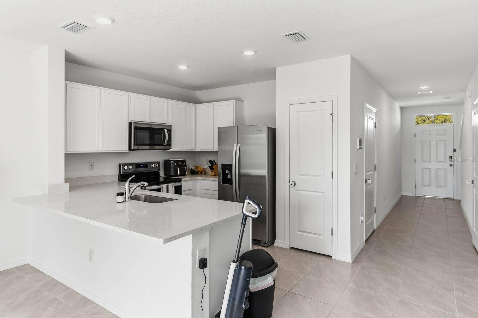 4461 RACHEL FALLS DRIVE, Tampa, FL 33610 4461 RACHEL FALLS DRIVE, Tampa, FL 33610