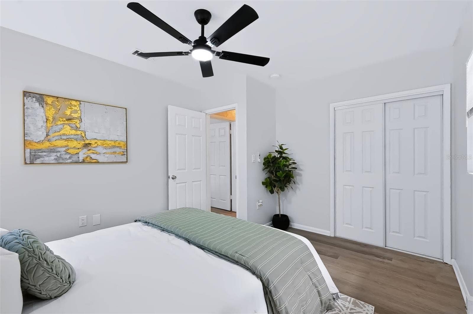 327 BARBARA CIRCLE, Belleair, FL 33756 327 BARBARA CIRCLE, Belleair, FL 33756
